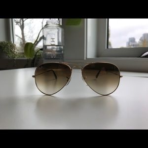 Ray-Ban Classic Aviator